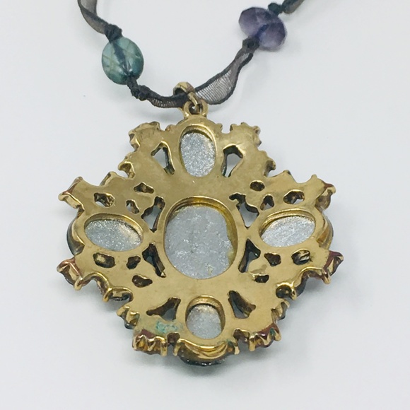 Teal Amber Faux Gemstone Beaded Statement Necklace - Picture 5 of 8